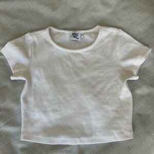 Princess Polly classic crop tee in white, size 4